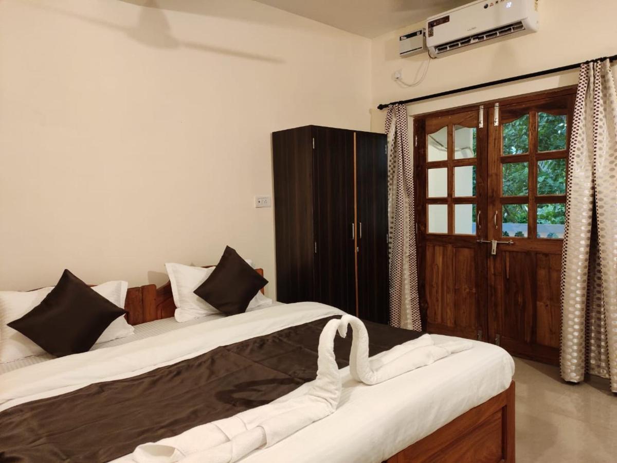 Dom'S Inn Calangute Luaran gambar