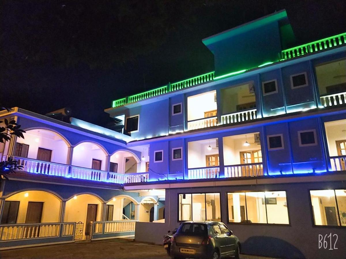 Dom'S Inn Calangute Luaran gambar