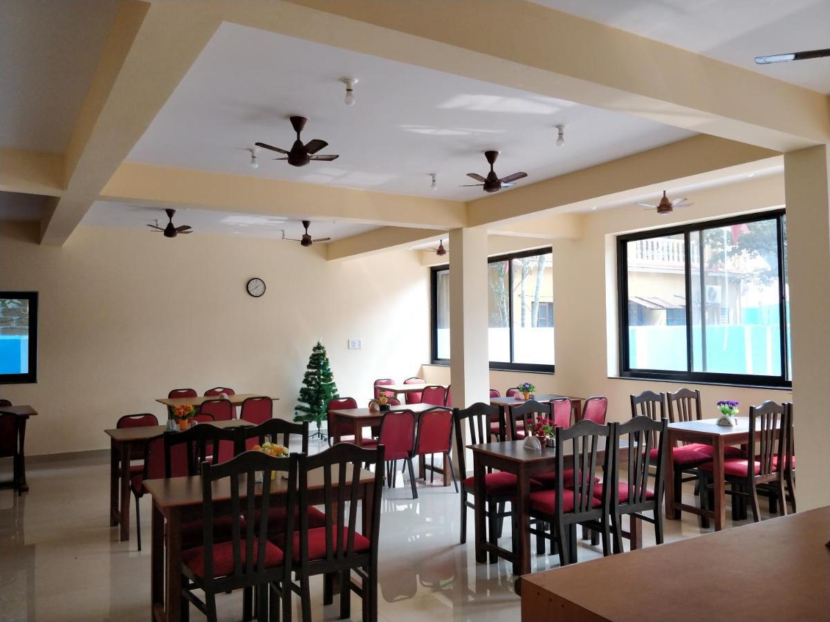 Dom'S Inn Calangute Luaran gambar