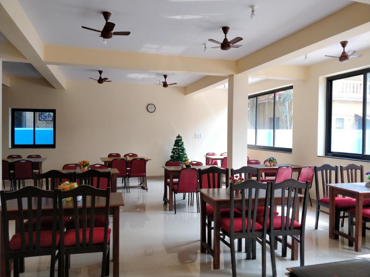 Dom'S Inn Calangute Luaran gambar