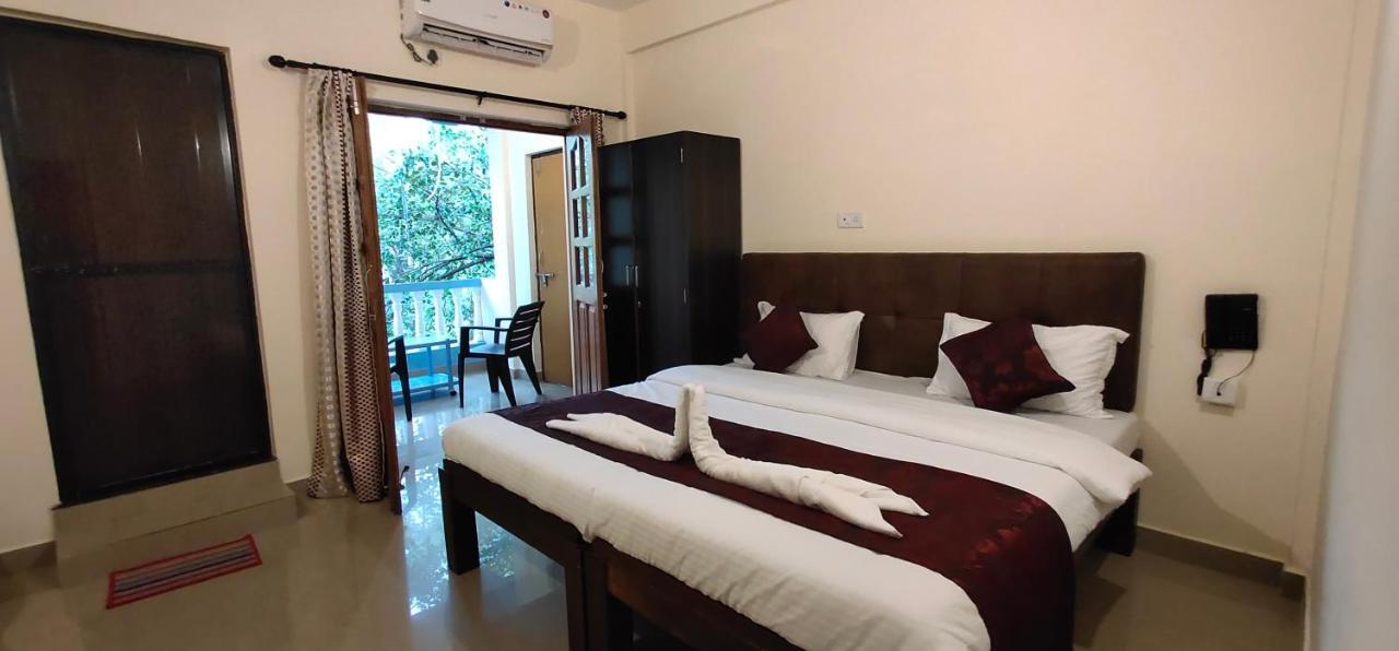 Dom'S Inn Calangute Luaran gambar