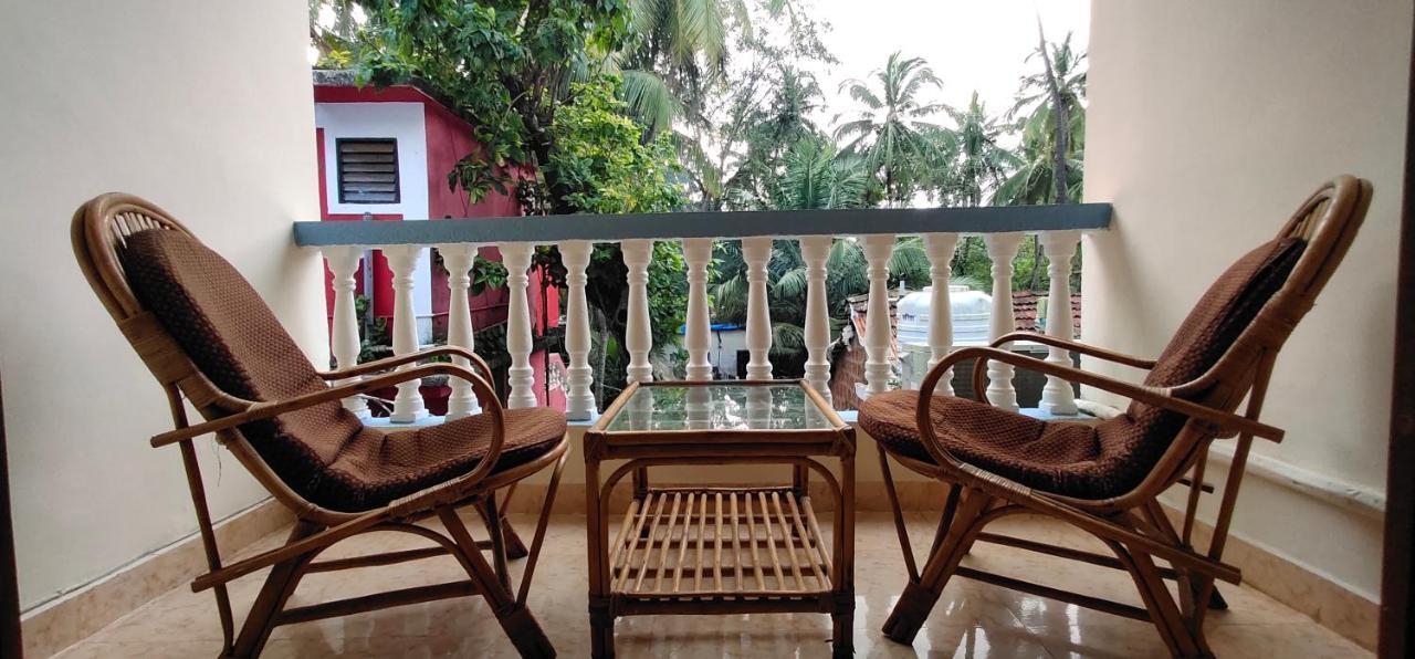 Dom'S Inn Calangute Luaran gambar