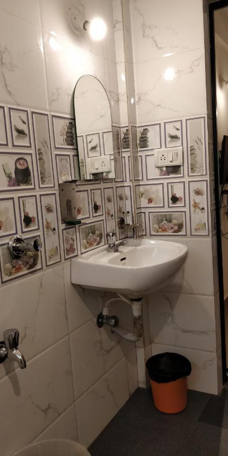 Dom'S Inn Calangute Luaran gambar