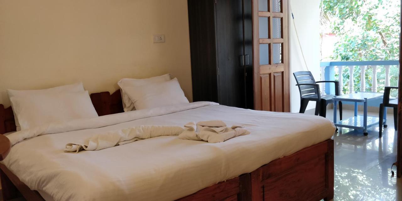 Dom'S Inn Calangute Luaran gambar